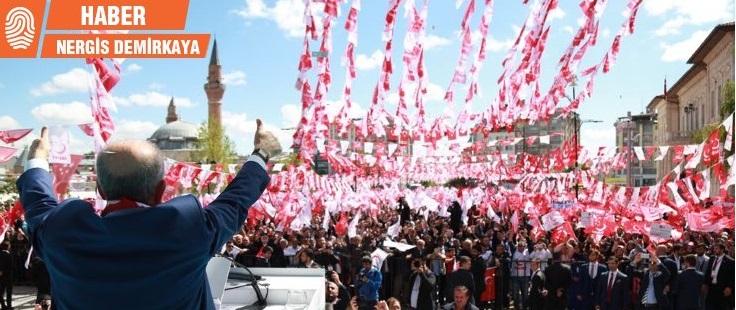 Karamollaoğlu Sivas’ta mitinglerine start verdi
