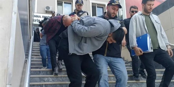 8 çalışan gözaltına alındı