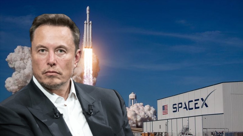 Elon Musk dünyanın ilk dolar trilyoneri oldu!