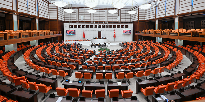Öğrenci affını da içeren teklif Genel Kurul'da kabul edildi