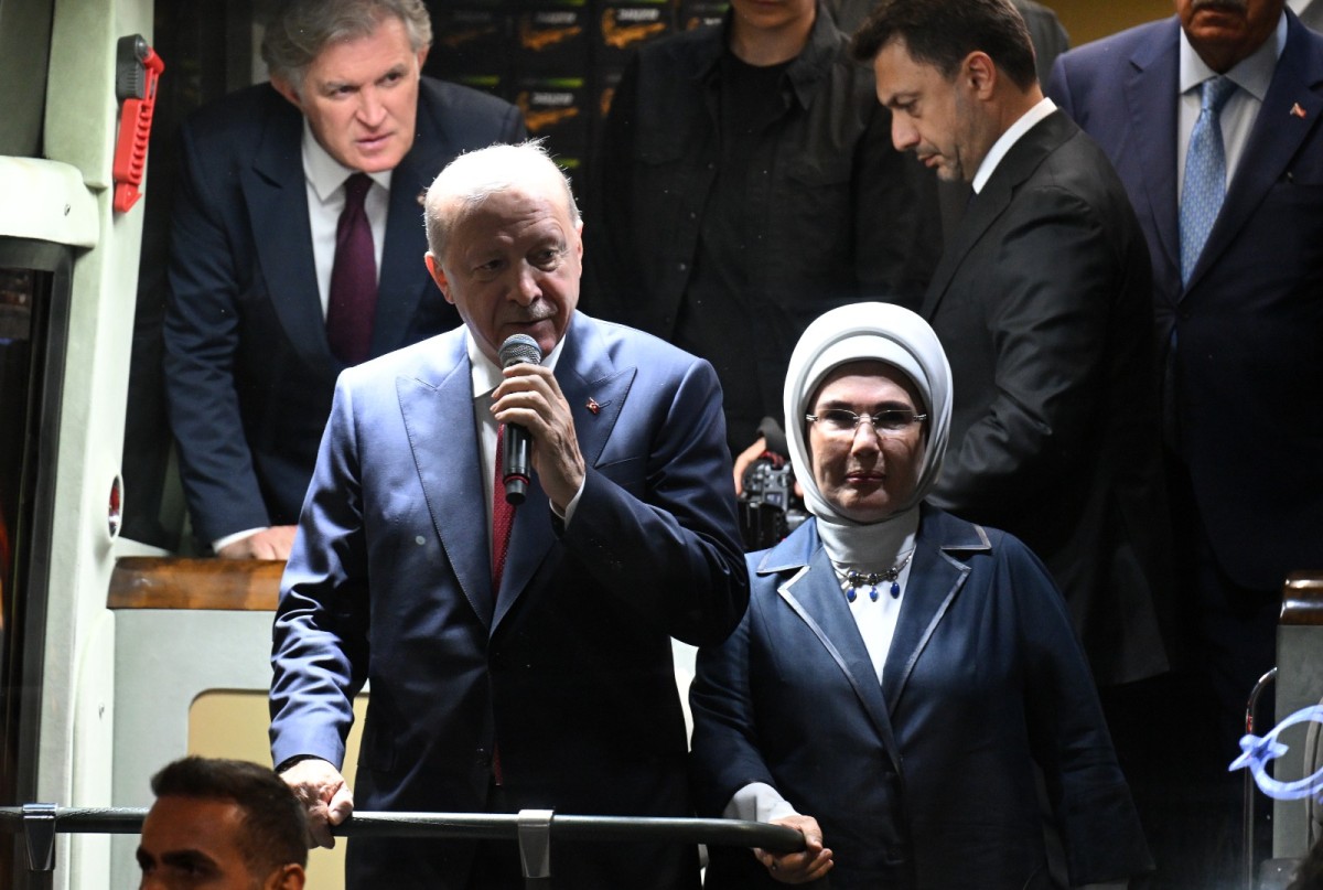 Erdoğan gece yarısı erken seçim sinyali verdi