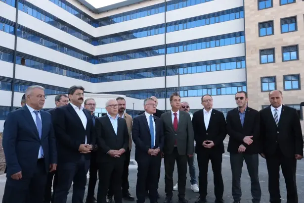 SCÜ'nün yeni hastanesi açılışa hazırlanıyor