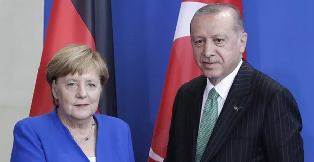 Merkel, Türkiye'ye geliyor